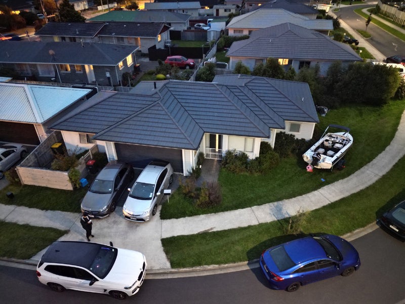 3 Henrietta Maxwell Grove, Wainuiomata, Lower Hutt - Carousel 1