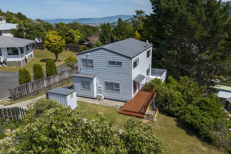 20B Invercargill Drive, Kelson, Lower Hutt - Carousel 1