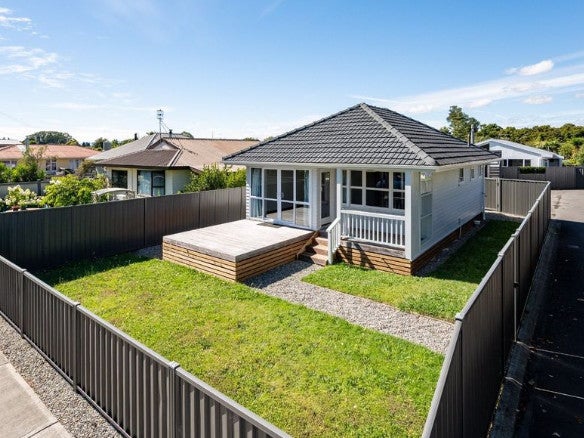 45 Tudor Street, Motueka, Motueka - Carousel 1