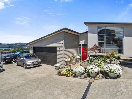 44 Mo Street, Camborne, Porirua - Carousel 1