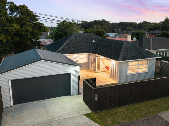 2A Eddowes Street, Manurewa, Auckland - Carousel 1