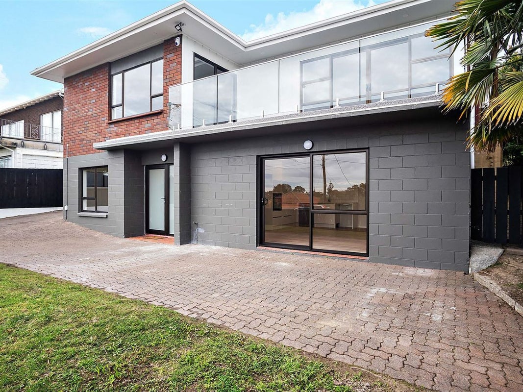 29 Evans Road, Glen Eden, Auckland - Carousel 1