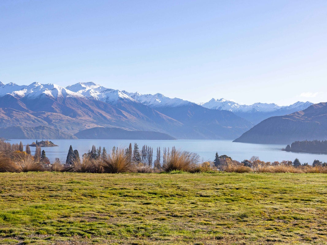 13 Ruby Ridge, Wanaka - Carousel 1