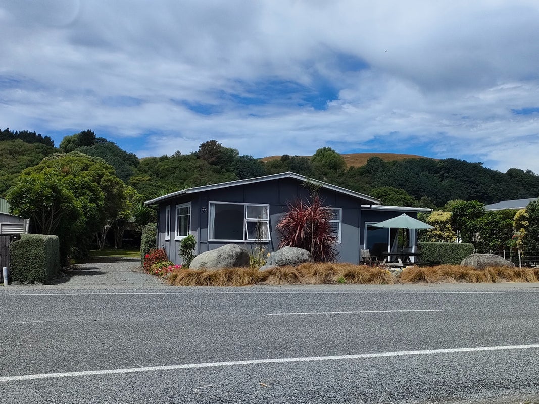 77 South Bay Parade, South Bay, Kaikoura - Carousel 1