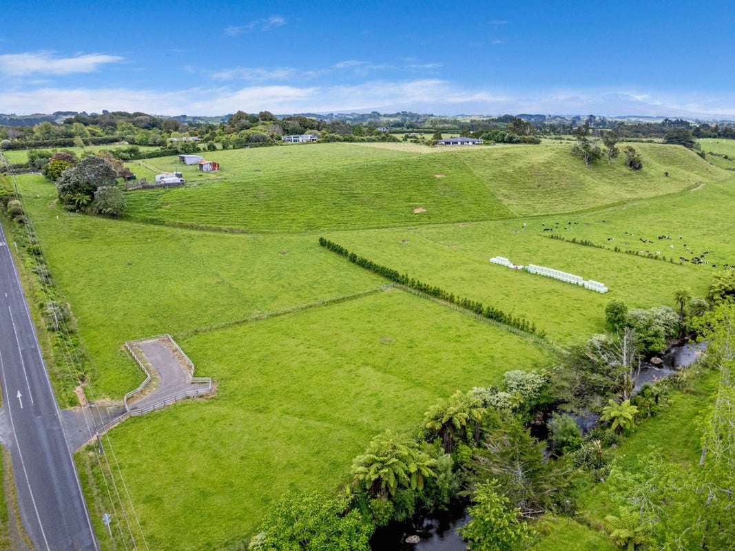 378 Corbett Road, Lepperton, New Plymouth - Carousel 1