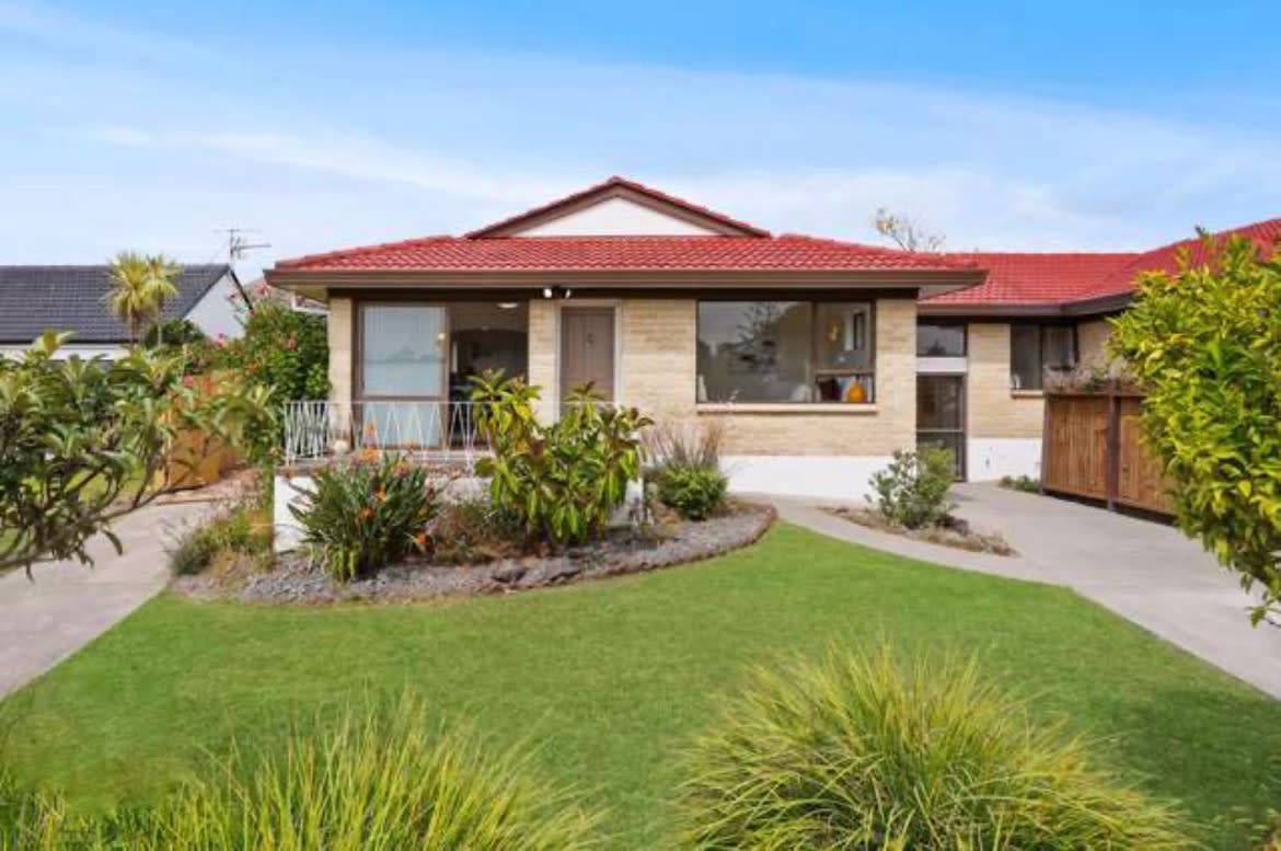 2/39 Rapallo Place, Farm Cove, Auckland - Carousel 1