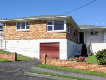 44 Calvert Road, Lynmouth, New Plymouth