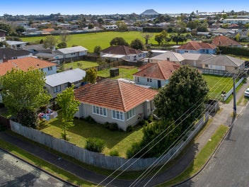 25 Anzac Road, Gate Pa, Tauranga
