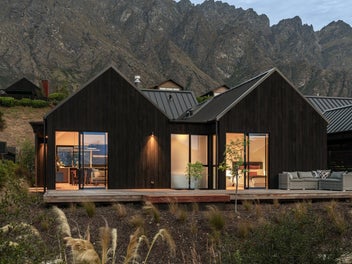 11 McKenzies Shute, Jacks Point, Queenstown