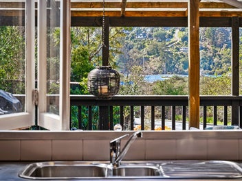 35 Duck Creek Road, Stillwater, Silverdale