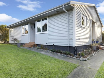 22 Bartlett Grove, Tawa, Wellington