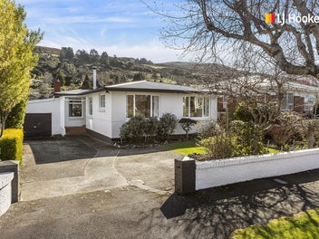 119 Centennial Avenue, Helensburgh, Dunedin