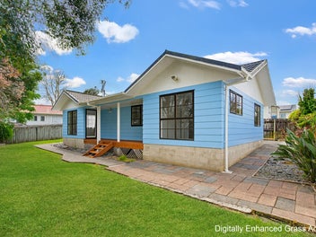 18A Starforth Place, Henderson, Auckland