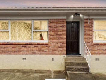 1/3 Angelo Avenue, Howick, Auckland