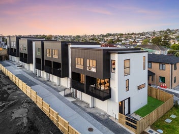 5/101 White Swan Road, Mount Roskill, Auckland