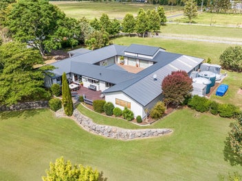 31 Church Road, Ardmore, Papakura