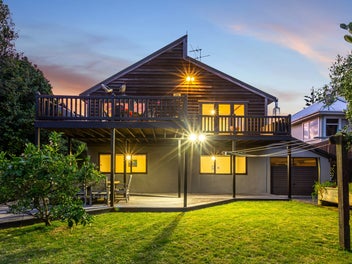 2/6 Mana Esplanade, Mana, Porirua