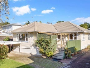 4 Korau Road, Greenlane, Auckland