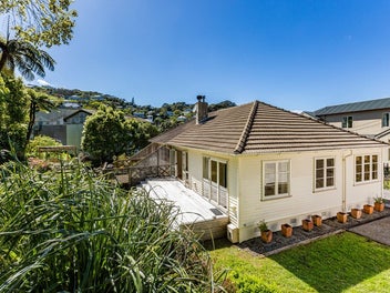 7 Delhi Crescent, Khandallah, Wellington