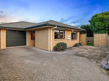 72A Farquhar Road, Glendene, Auckland