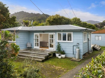 36 Seaview Avenue, Te Puru, Thames