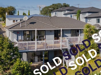 2/7 Arran Road, Browns Bay, Auckland