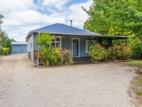 9 Bank Street, Amberley, Amberley