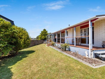 15 Virginia Place, Whalers Gate, New Plymouth
