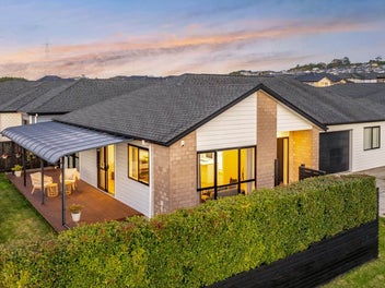 14 Lavey Road, Flat Bush, Auckland