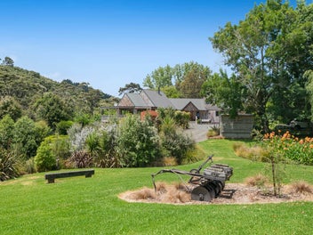 275 Inland Road, Helensville, Helensville