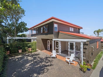 8A Wicklow Road, Narrow Neck, Auckland