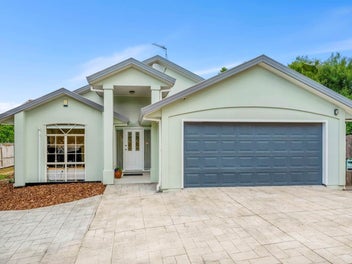 17 Godwin Court, Unsworth Heights, Auckland