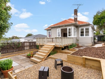 2 Haronui Road, Greenlane, Auckland
