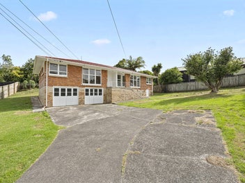 17 Laburnum Road, New Windsor, Auckland