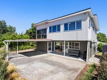 2/234 Church Street, Onehunga, Auckland