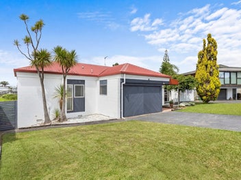 17 Davita Place, Farm Cove, Auckland
