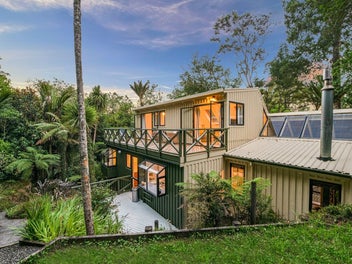 576C South Titirangi Road, Titirangi, Auckland