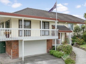 27 Centorian Drive, Windsor Park, Auckland