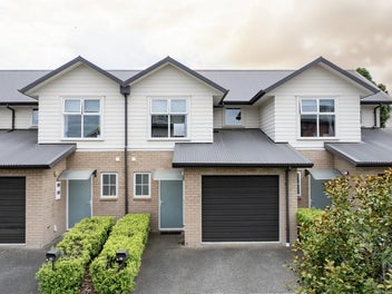 77 Chiefs Court, Hamilton East, Hamilton