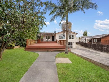 129 Ennis Avenue, Pakuranga Heights, Auckland