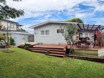 3 Gregg Place, Sunnyvale, Auckland