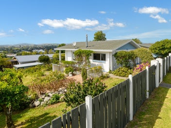 2 Knox Place, Greerton, Tauranga