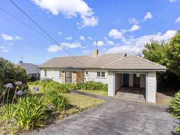 57 Parkhill Road, Mellons Bay, Auckland