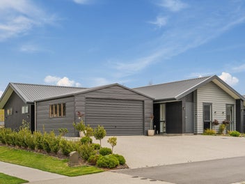 2 Bradford Street, Cromwell