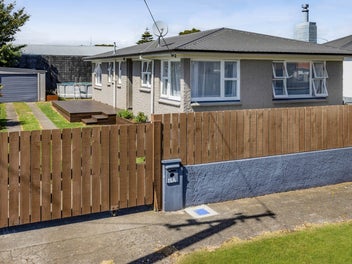 15A Pratt Street, Waitara, Waitara