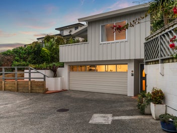 2/3 Tiri View Place, Waiake, Auckland