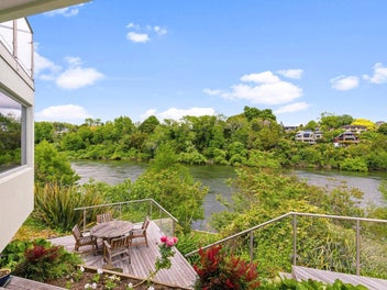 565 River Road, Fairfield, Hamilton