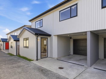 7D Walsall Street, Avondale, Auckland