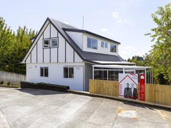 2/230 Rifle Range Road, Tauhara, Taupo