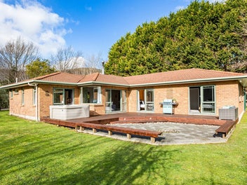 50F Katherine Mansfield Drive, Whitemans Valley, Upper Hutt